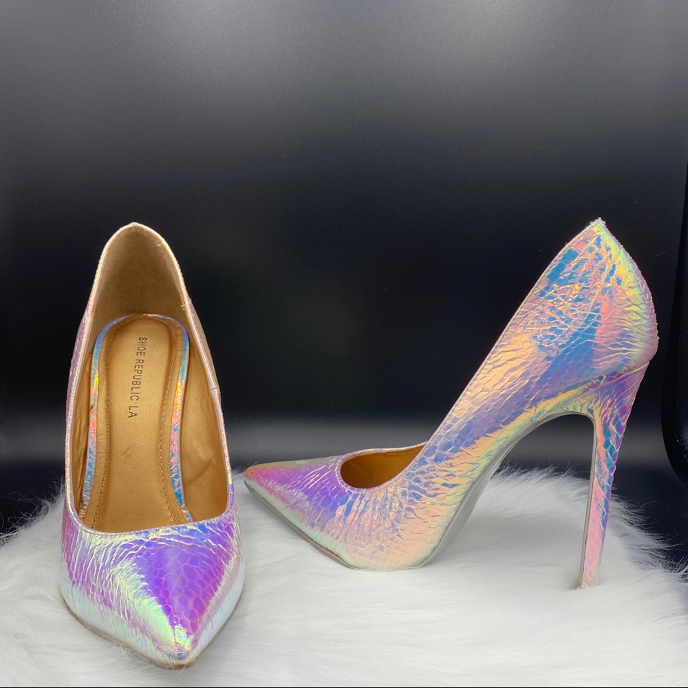 Shoe Republic LA Size 8 Mermaid Heel Pumps